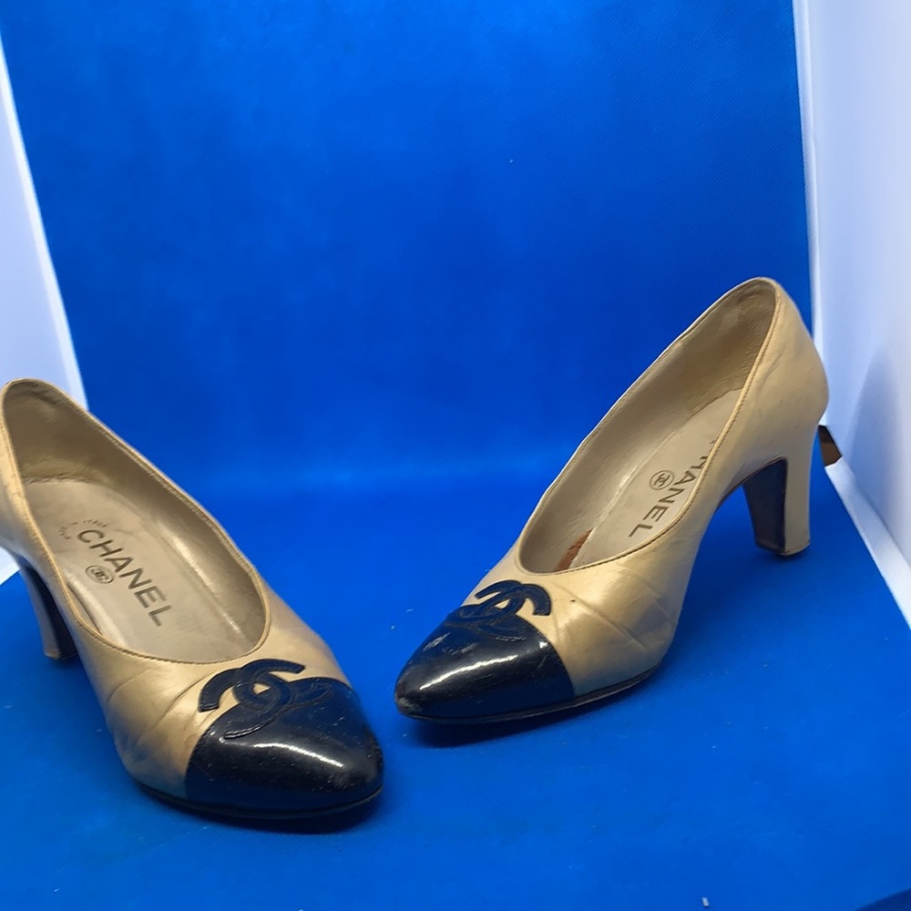 Chanel Vintage iconic signature bi color leather‎ CC heels - Picture 8 of 14